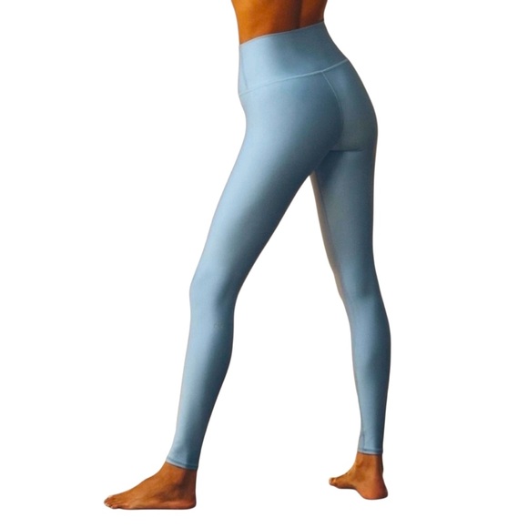 ALO Yoga 7/8 High-Waist Airlift Legging in Celestial Blue Size M (NWT) - Picture 2 of 13